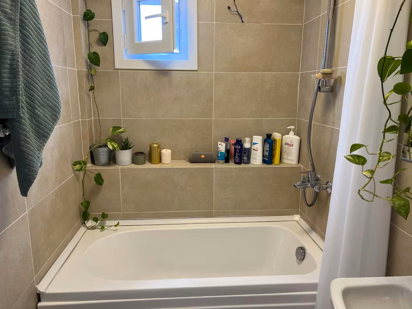 Gümüssuyu Airbnb Ruhsatlı Boğaz Manzaralı Satılık Ferah Daire · Banyo · fotoğraf 2