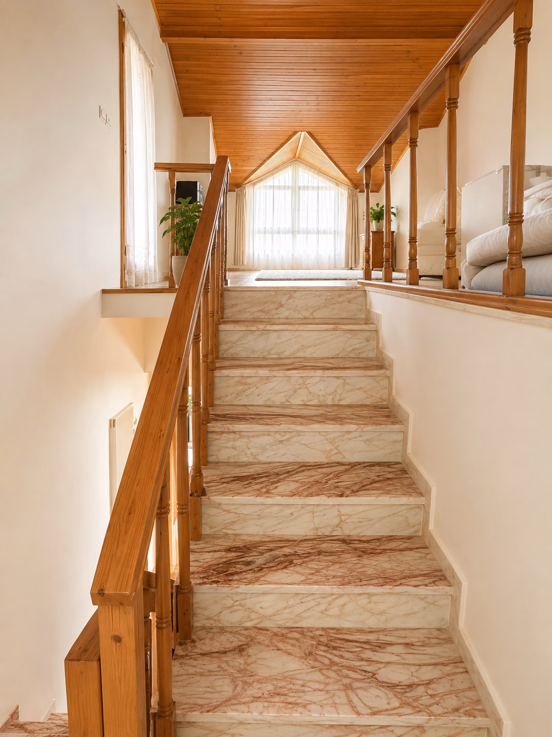 İğneada Özel Plajlı Sitede Satılık Yazlık İkiz Villa 4+1 · Merdiven ve kat holleri · fotoğraf 2